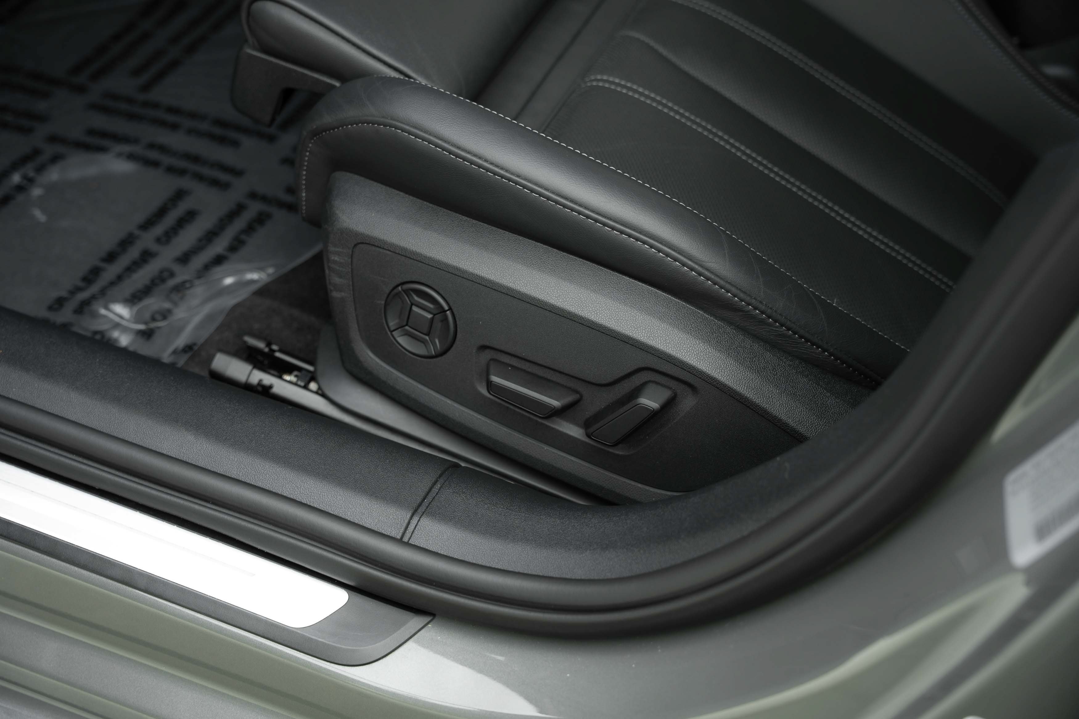 Certified 2025 Audi A5 Prestige AWD/4WD image 10