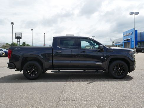 Used 2023 GMC Sierra 1500 Elevation AWD/4WD image 8