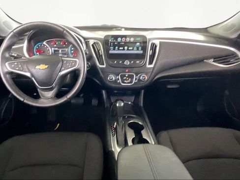 Used 2018 Chevrolet Malibu LT image 7