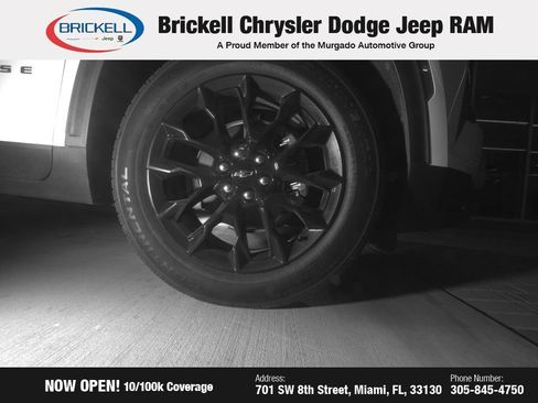 Used 2026 Chevrolet Traverse LT w/ Midnight/Sport Edition image 18