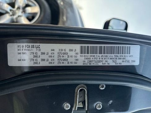 Used 2018 RAM 1500 ST image 34