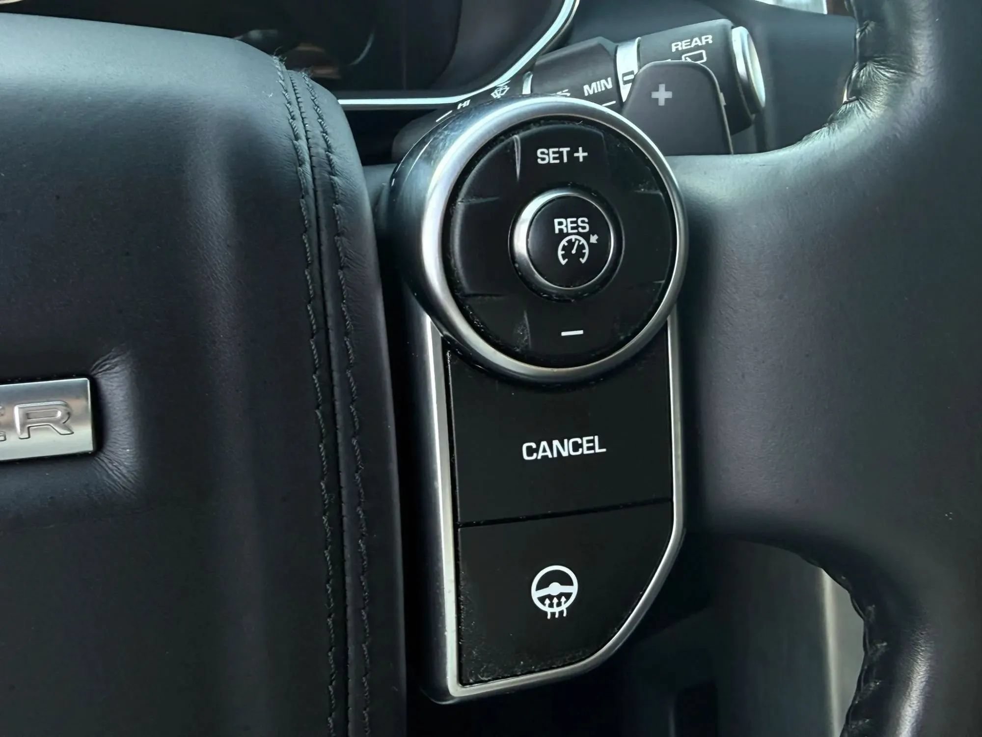 Used 2015 Land Rover Range Rover AWD/4WD image 30