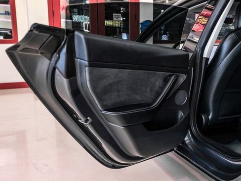 Used 2022 Tesla Model 3 Long Range image 35