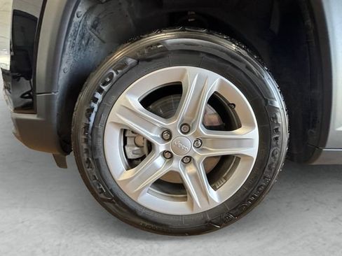 Used 2023 Jeep Compass Sport AWD/4WD image 29