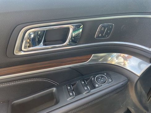 Used 2017 Ford Explorer Limited w/ Equipment Group 303A image 12