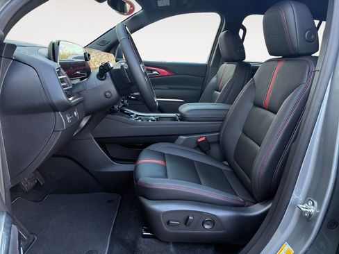 New 2026 Chevrolet Traverse RS FWD image 9