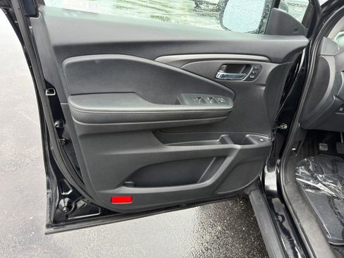 Used 2023 Honda Ridgeline RTL image 11