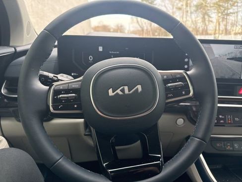 Used 2026 Kia Carnival SX Prestige image 21