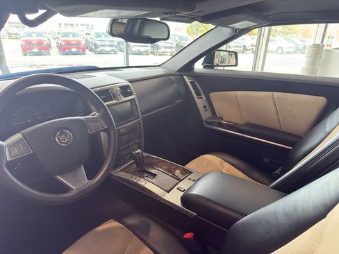 Used 2009 Cadillac XLR V w/ Weather Veil Package RWD image 11