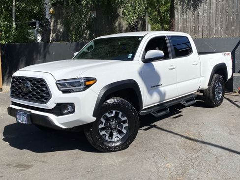 Used 2023 Toyota Tacoma TRD Off-Road AWD/4WD image 1