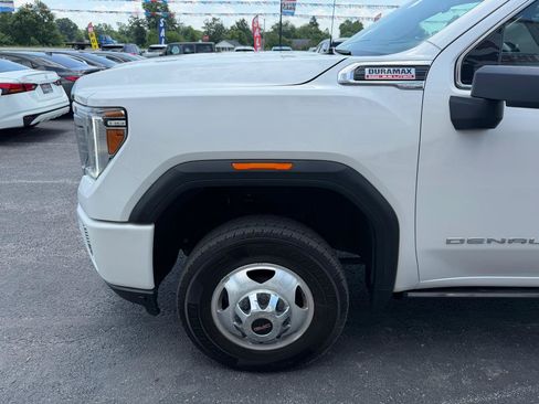 Used 2022 GMC Sierra 3500 Denali w/ Denali Ultimate Package AWD/4WD image 13
