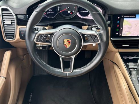 Used 2023 Porsche Cayenne Platinum Edition AWD/4WD image 14