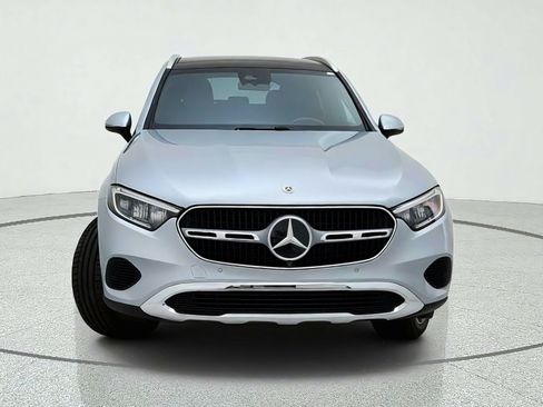 Used 2026 Mercedes-Benz GLC 300 image 3