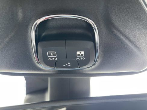 Used 2023 Jeep Compass Limited w/ Elite Group image 26