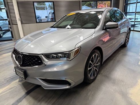 Used 2019 Acura TLX V6 SH-AWD image 3