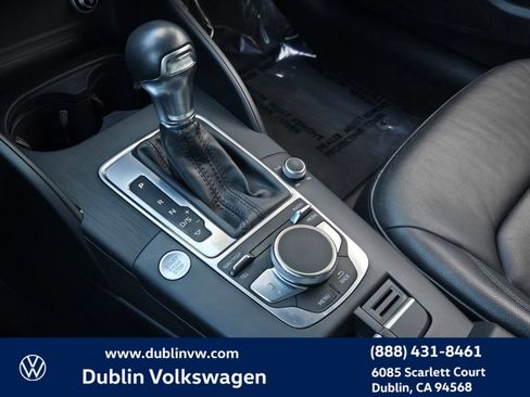 Used 2018 Audi A3 e-tron Premium FWD image 19