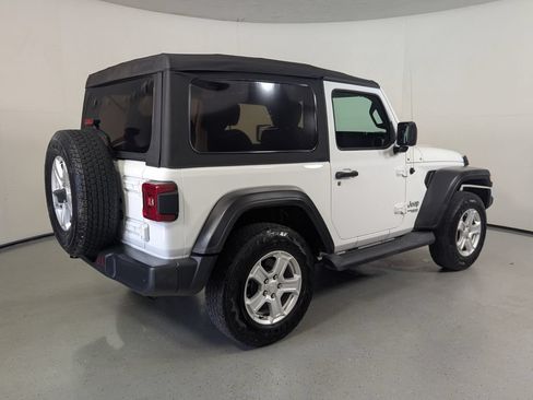 Used 2019 Jeep Wrangler Sport AWD/4WD image 7
