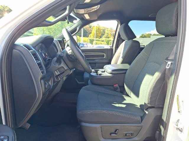 Used 2026 RAM 2500 Big Horn AWD/4WD image 2