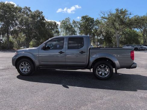 Used 2020 Nissan Frontier SV AWD/4WD image 6