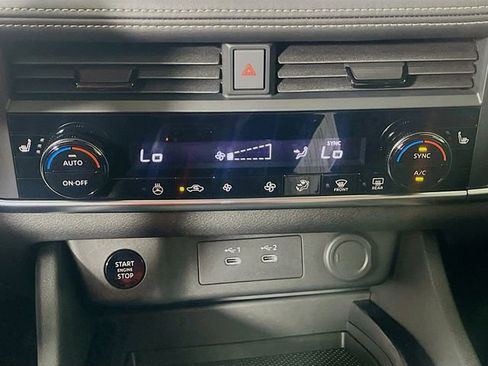 New 2026 Nissan Rogue SV FWD image 12