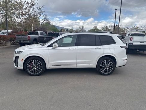 Used 2025 Cadillac XT6 Sport AWD/4WD image 5