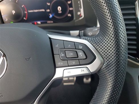 Certified 2023 Volkswagen Atlas SEL Premium image 28