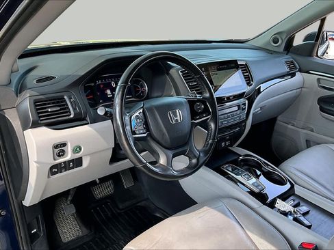 Certified 2020 Honda Pilot Touring image 18