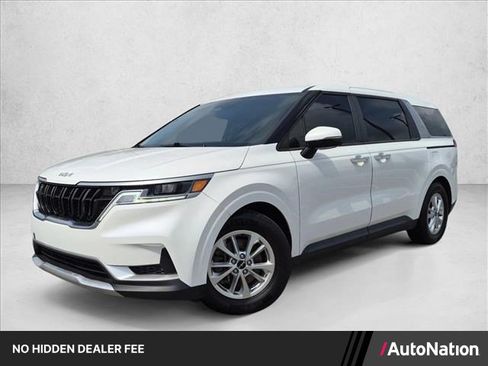 Used 2022 Kia Carnival LX FWD image 1