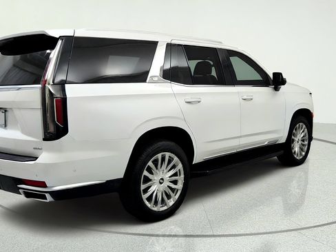 Certified 2022 Cadillac Escalade Premium Luxury AWD/4WD image 5