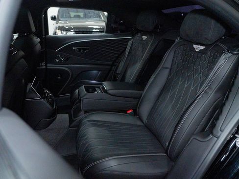 Used 2021 Bentley Flying Spur V8 AWD/4WD image 49