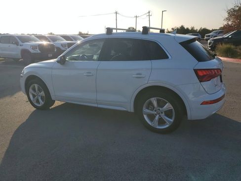 Used 2020 Audi Q5 2.0T Premium w/ Convenience Package image 6