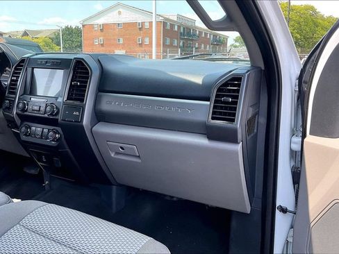 Certified 2022 Ford F250 XLT AWD/4WD image 15