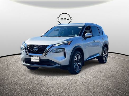 Used 2022 Nissan Rogue SL image 4