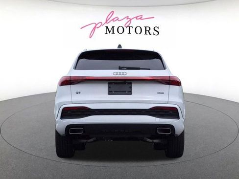 Certified 2025 Audi Q5 Premium w/ Convenience Package AWD/4WD image 6