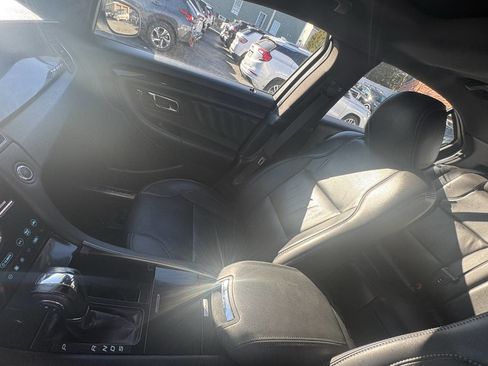 Used 2019 Ford Taurus Limited image 17