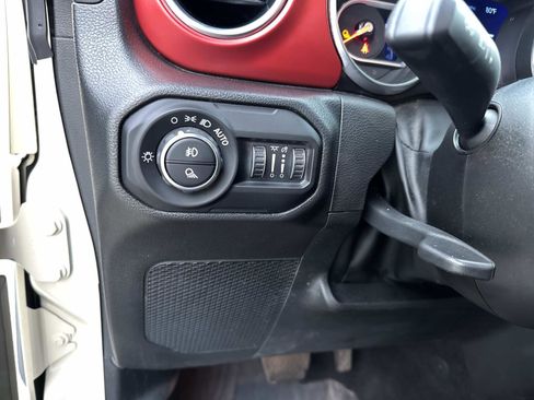 Used 2022 Jeep Gladiator Rubicon w/ Trailer Tow Package image 29