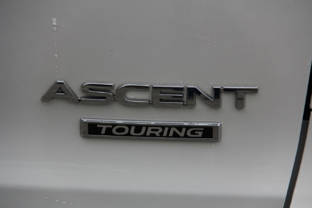 Used 2023 Subaru Ascent Touring AWD/4WD image 9