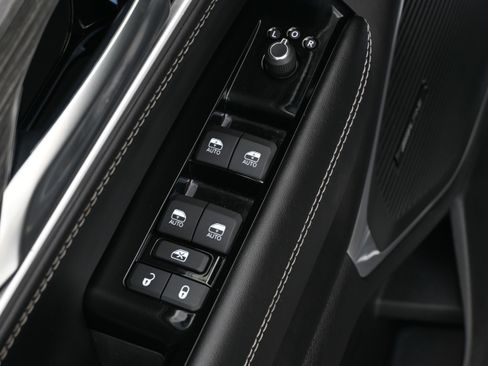 Used 2024 Jeep Wagoneer Series II w/ Convenience Group I image 40