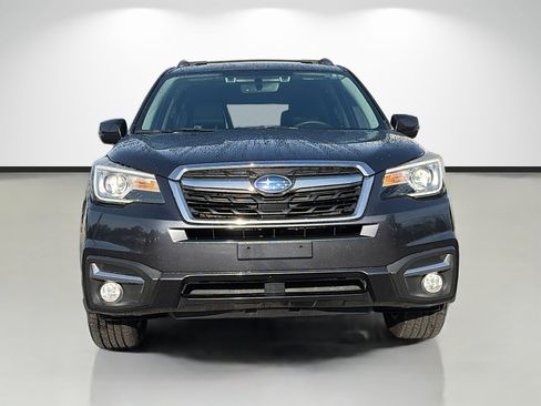 Used 2018 Subaru Forester 2.5i Touring w/ Popular Package #3B AWD/4WD image 8