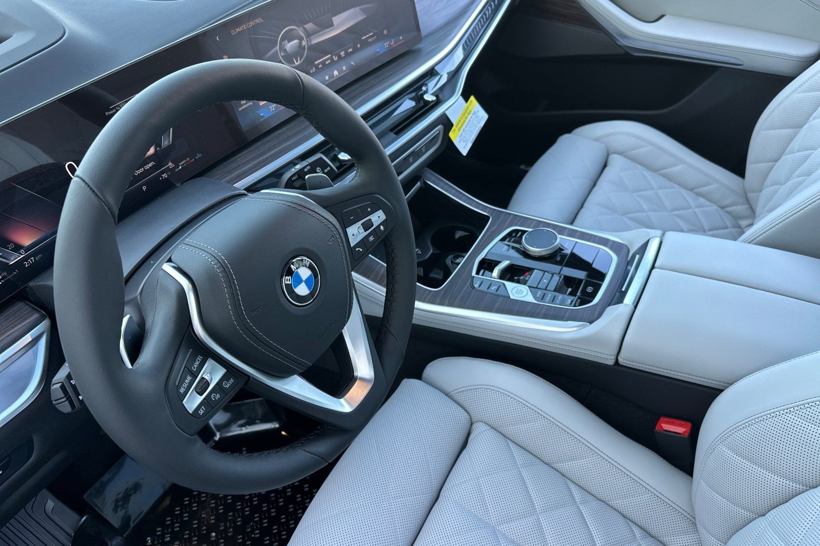 Used 2026 BMW X5 xDrive40i AWD/4WD image 4