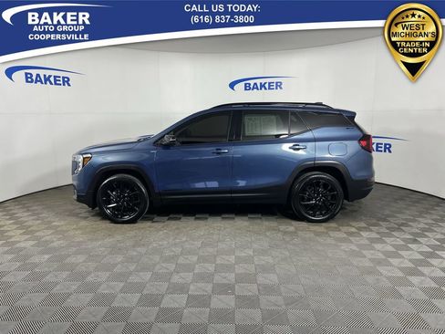 Certified 2024 GMC Terrain SLT w/ Elevation Edition image 6