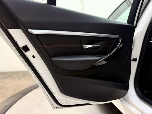 Used 2017 BMW 330i Sedan RWD image 14