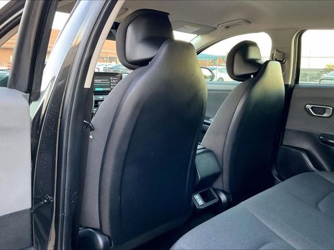 Certified 2025 Kia K4 LX image 12