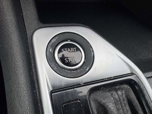 Used 2023 Nissan Sentra SV FWD image 27