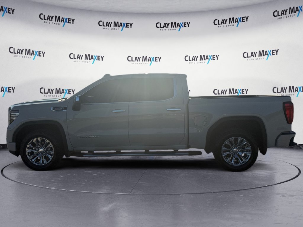 Used 2026 GMC Sierra 1500 Denali w/ Technology Package AWD/4WD image 2