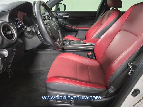 Used 2022 Lexus IS 300 image 10