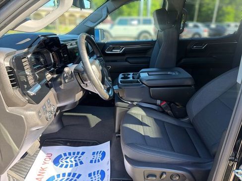 Certified 2024 Chevrolet Silverado 1500 LT AWD/4WD image 9