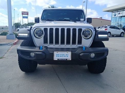 Used 2023 Jeep Wrangler Unlimited Rubicon 4xe AWD/4WD image 2