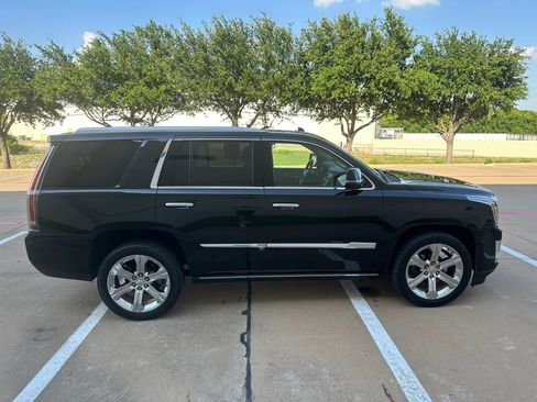 Used 2016 Cadillac Escalade Premium RWD image 7