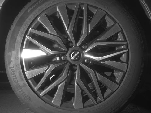 Used 2025 Nissan Altima 2.5 SV image 15